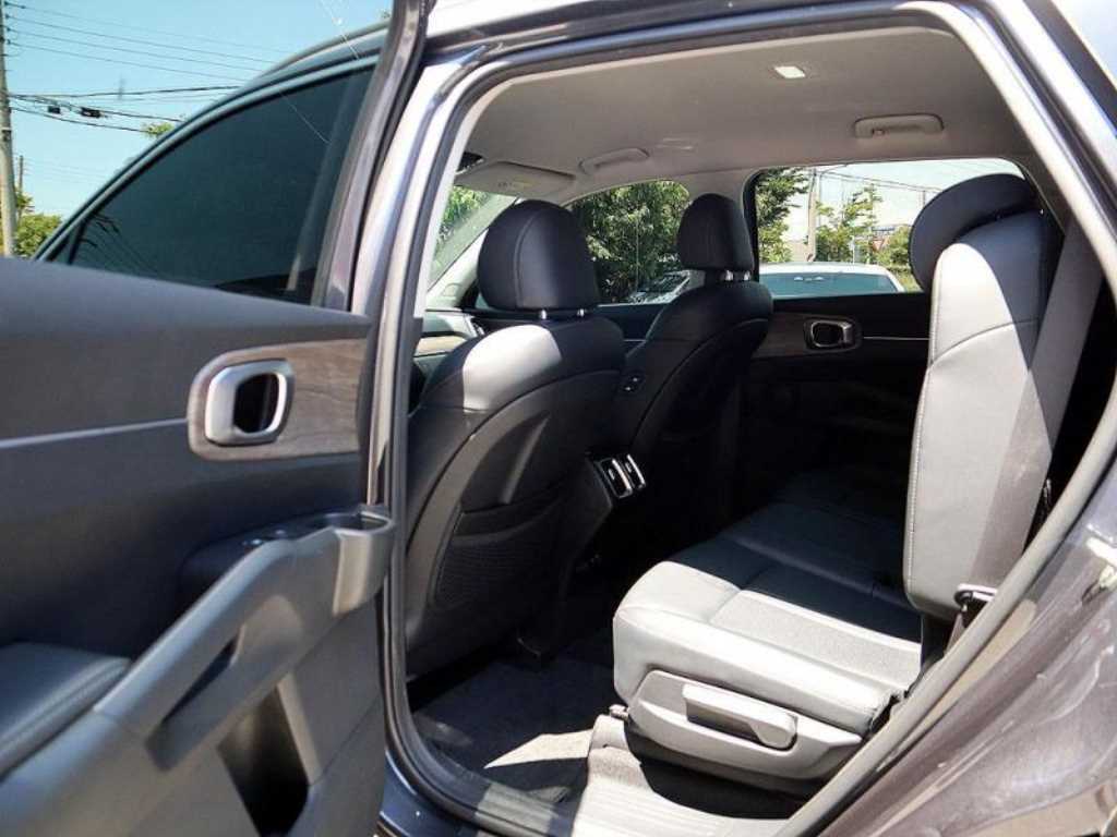 KIA Sorento - Vista 7