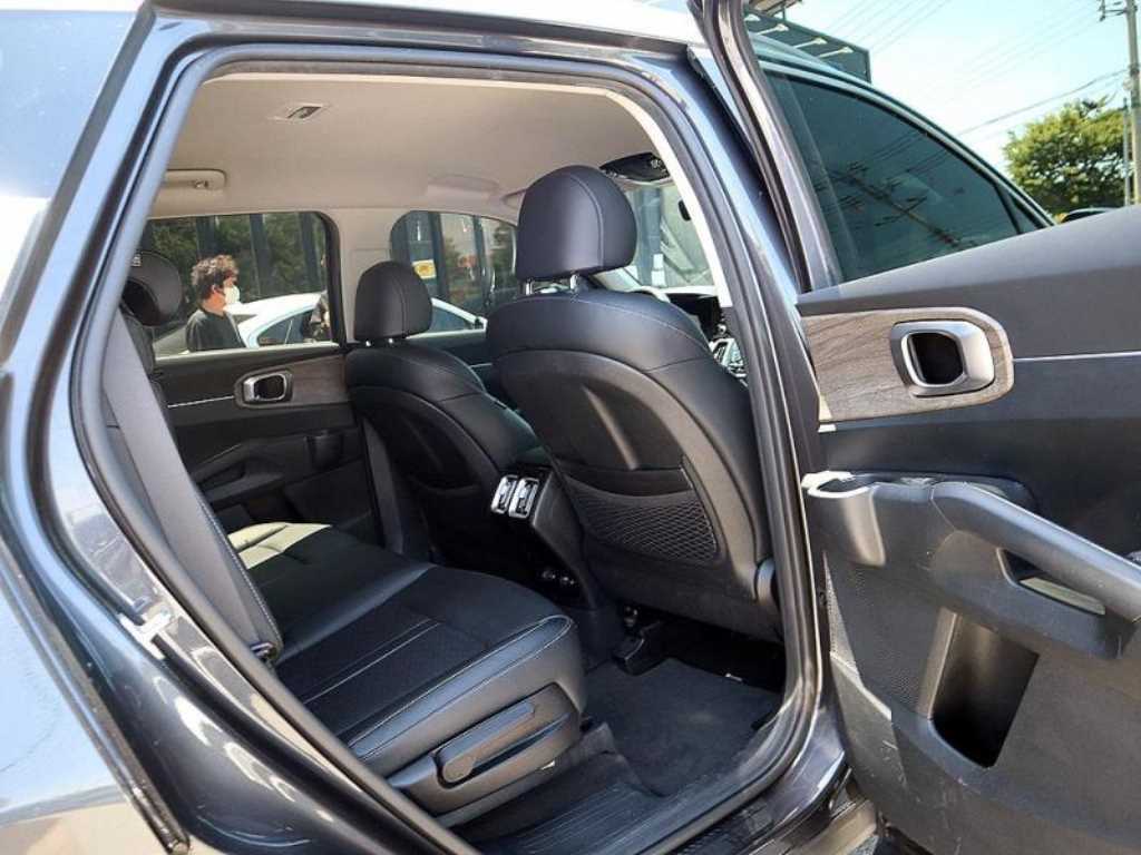 KIA Sorento 2022 Gris - Importación desde Corea - HF Imports Iquique - Foto 13