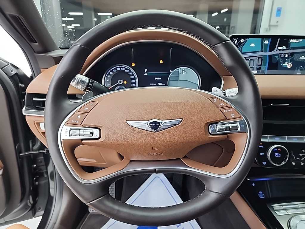 Genesis G80 - Vista 9
