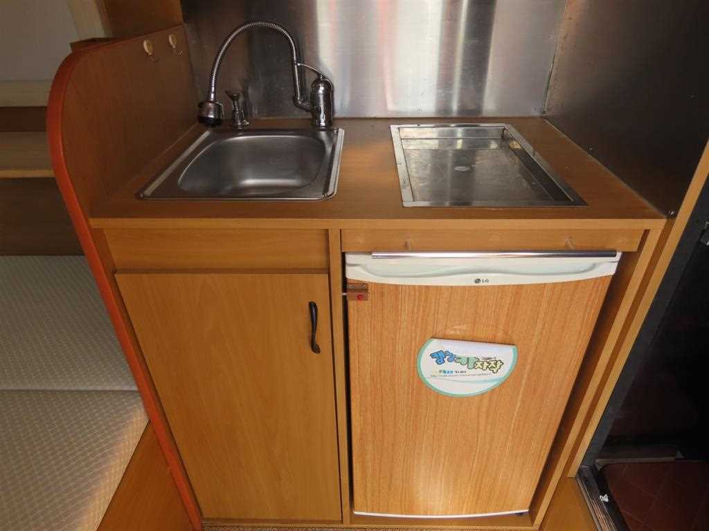 Small Truck (Wan)Camping car - Vista 8