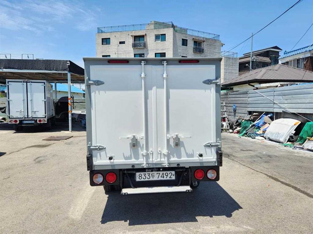 Small Truck Freezer Box(Low Deck) - Vista 6