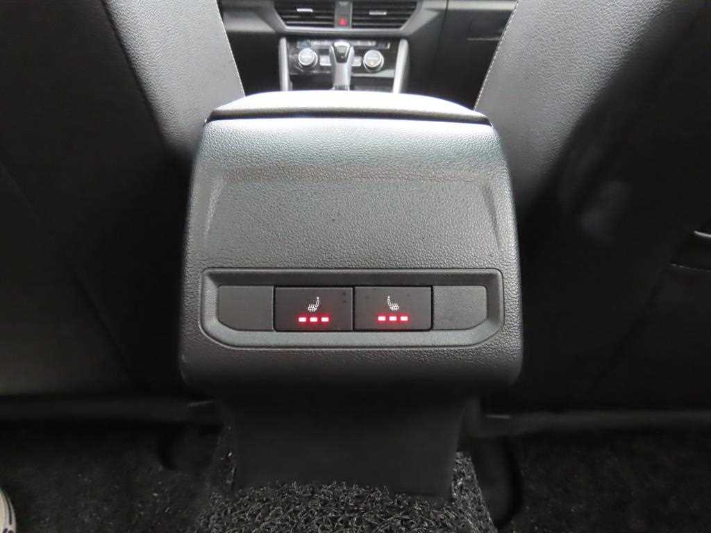 Volkswagen Jetta - Vista 7