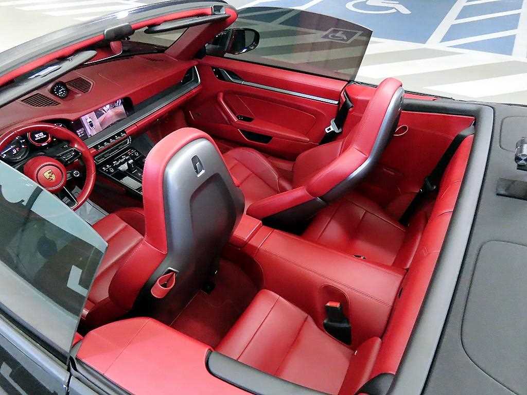 Porsche 911 - Vista 12