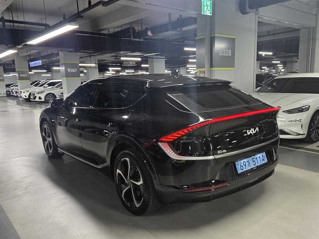 KIA EV6 - Vista 3