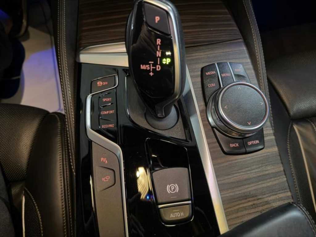 BMW 5 Series - Vista 12