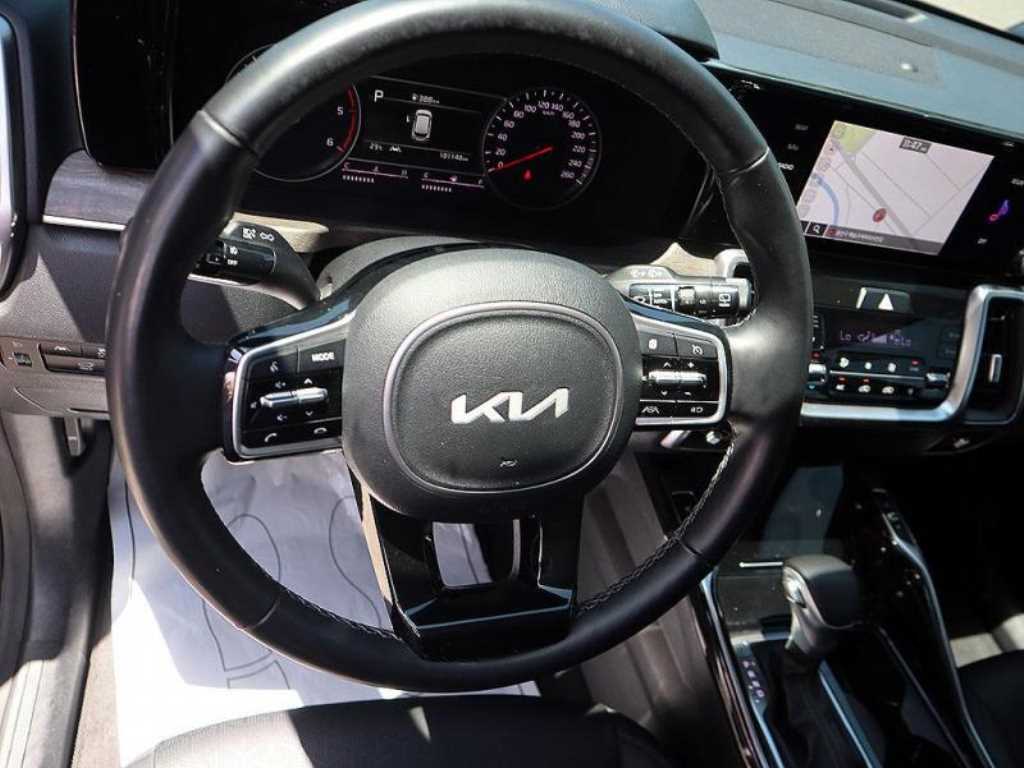 KIA Sorento - Vista 8