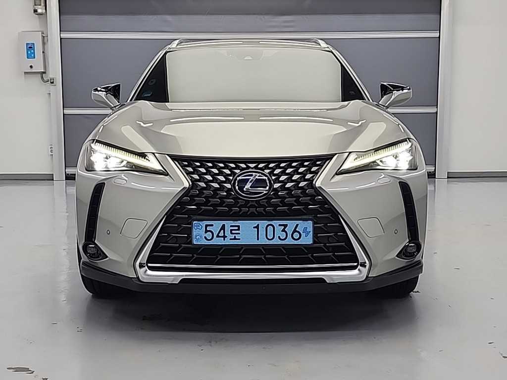 Lexus UX - Vista 2