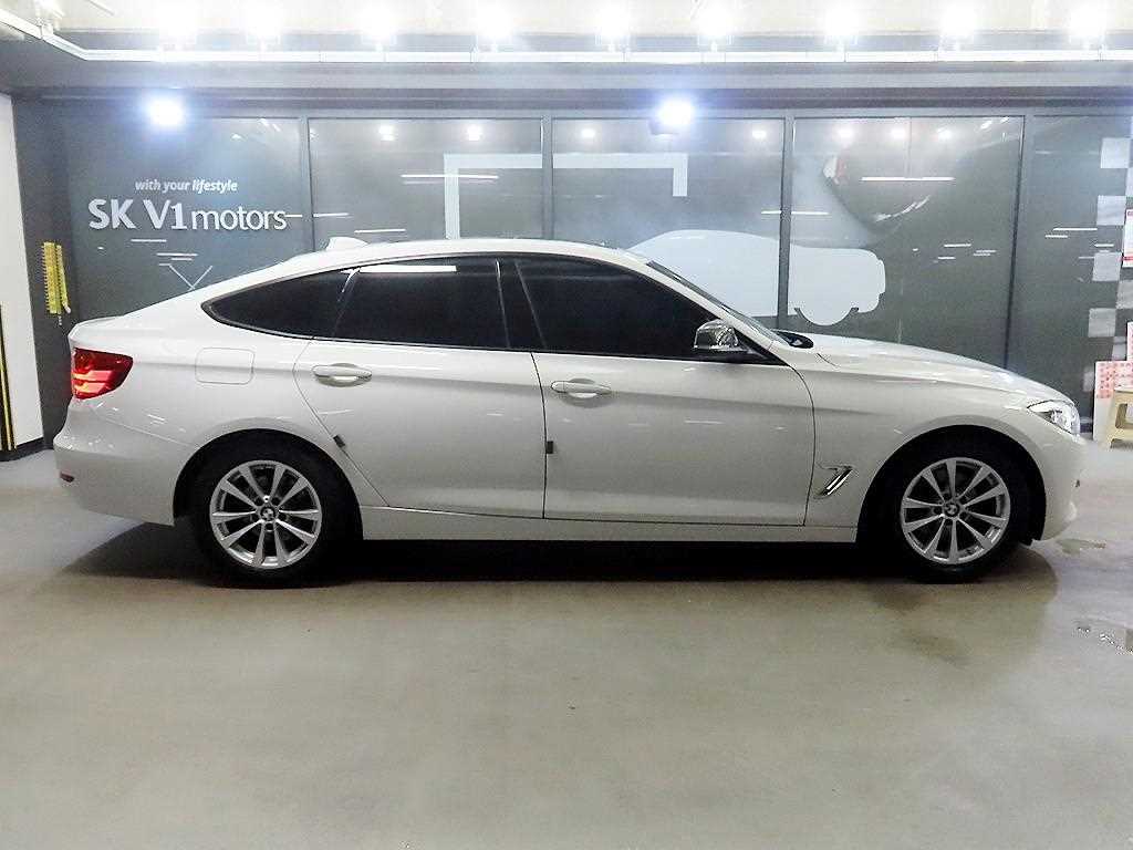 BMW Gran Turismo - Vista 3