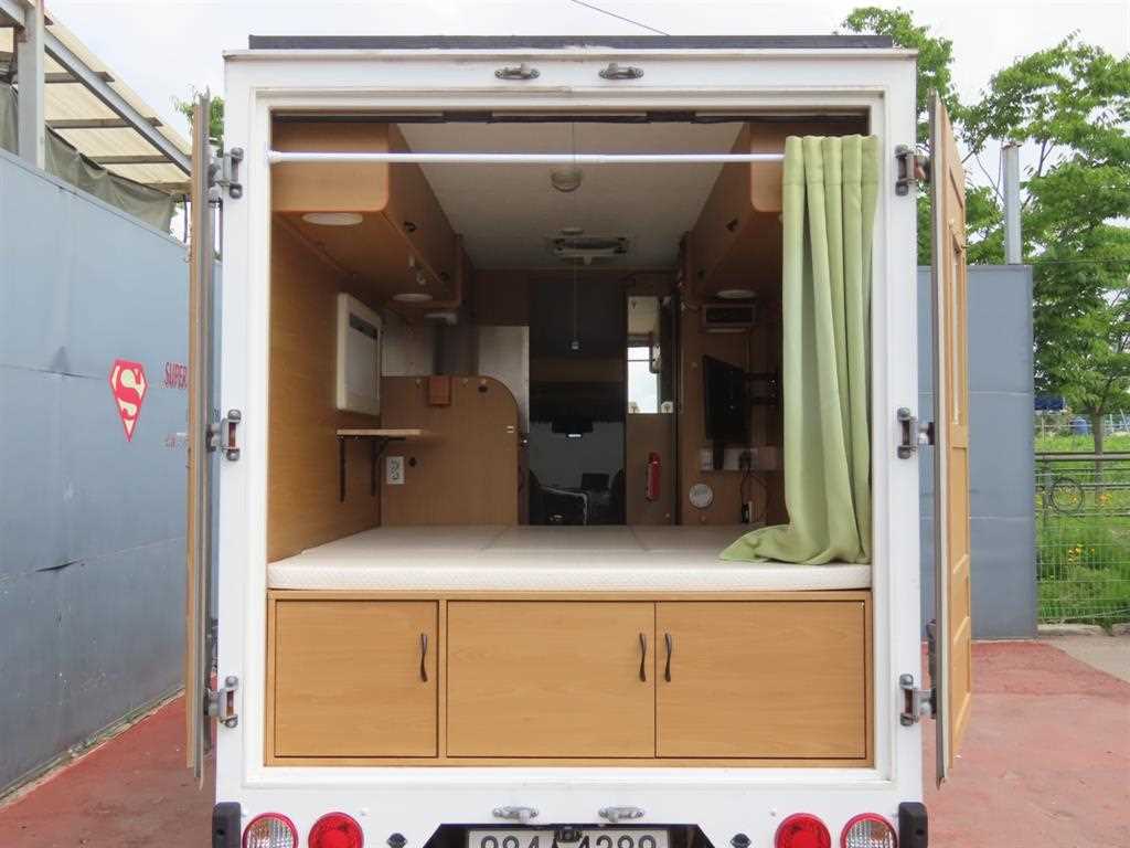 Small Truck (Wan)Camping car - Vista 5