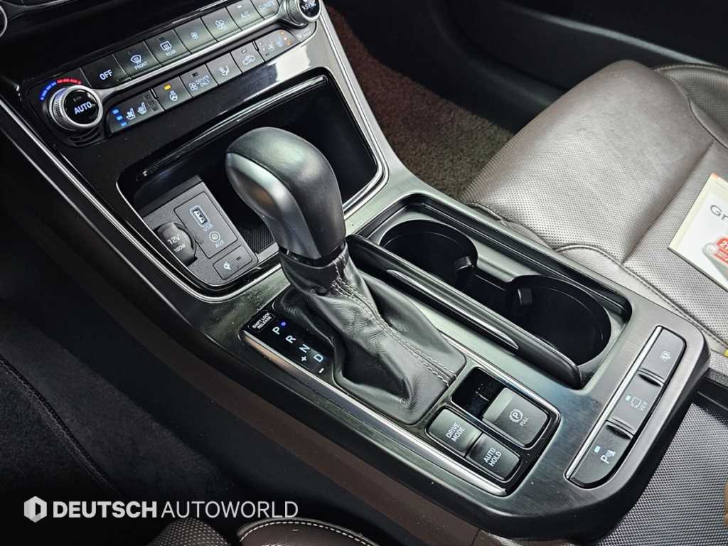 HYUNDAI Grandeur - Vista 9