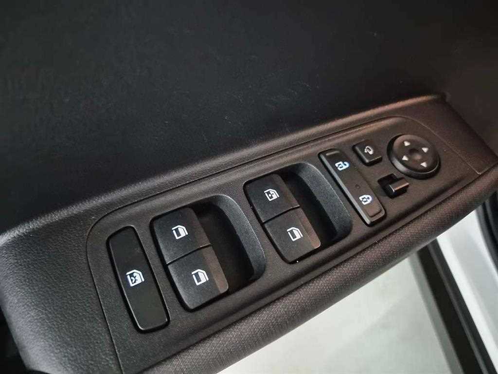 HYUNDAI Casper - Vista 12