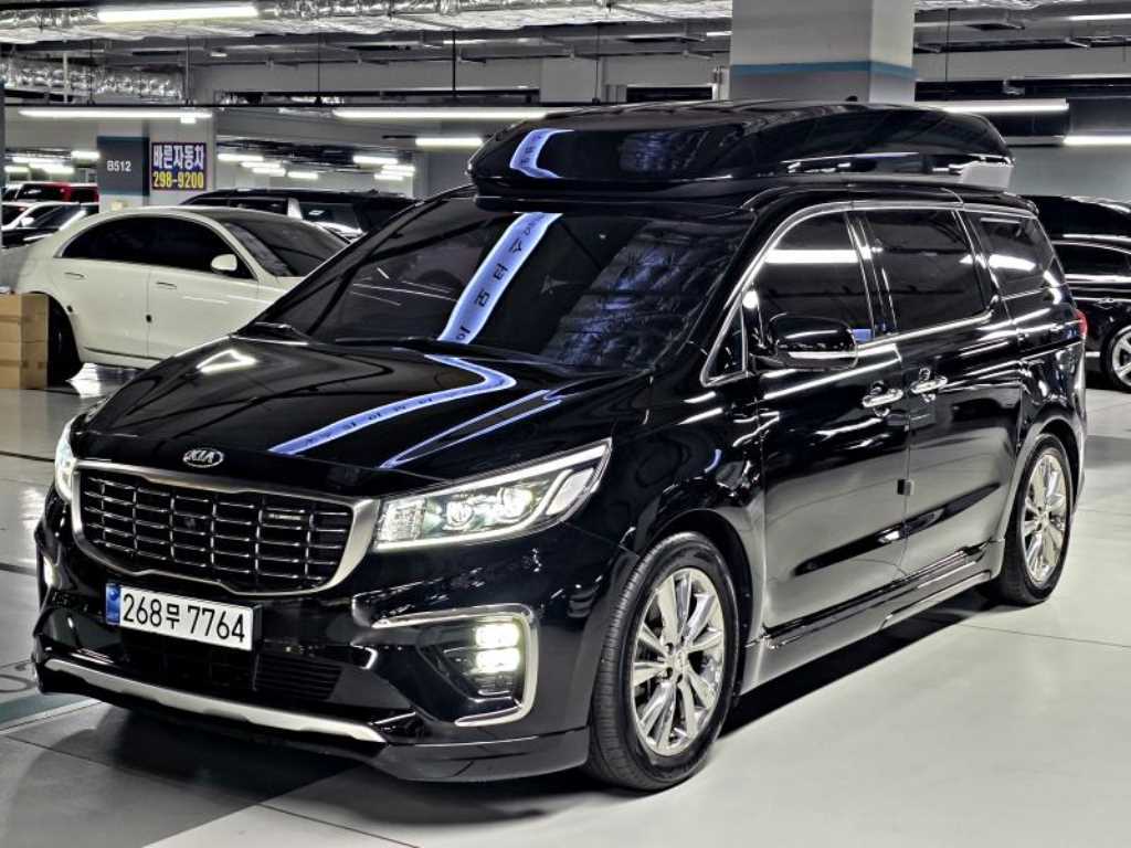 KIA Carnival 2020 Negro - Importación desde Corea - HF Imports Iquique - Foto 1
