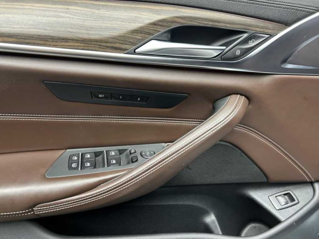 BMW 5 Series - Vista 12