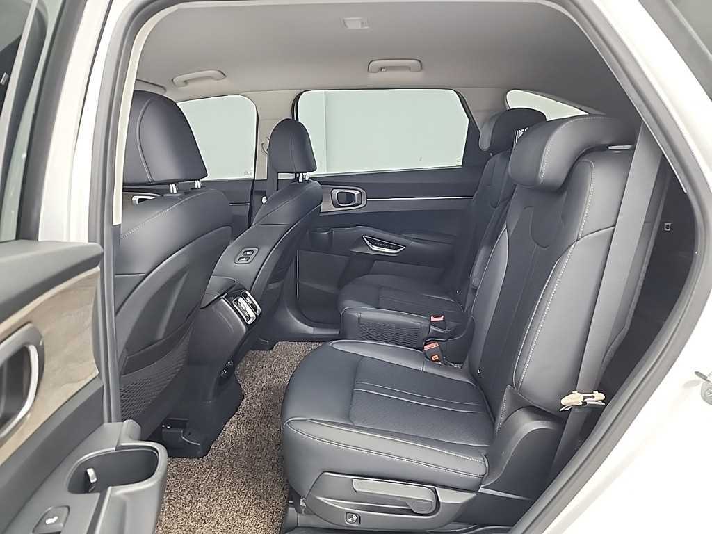 KIA Sorento - Vista 12