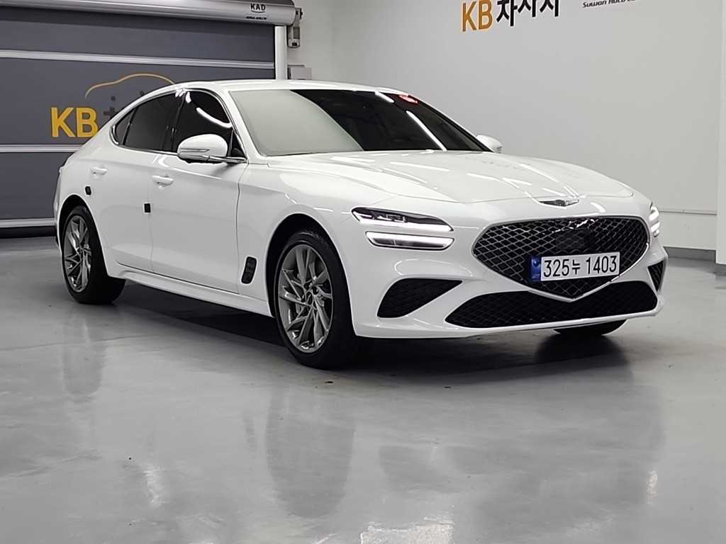Genesis G70 - Vista 4