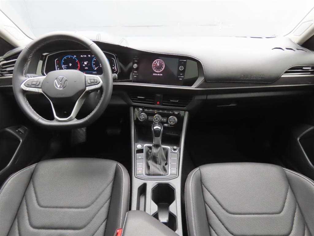 Volkswagen Jetta - Vista 8