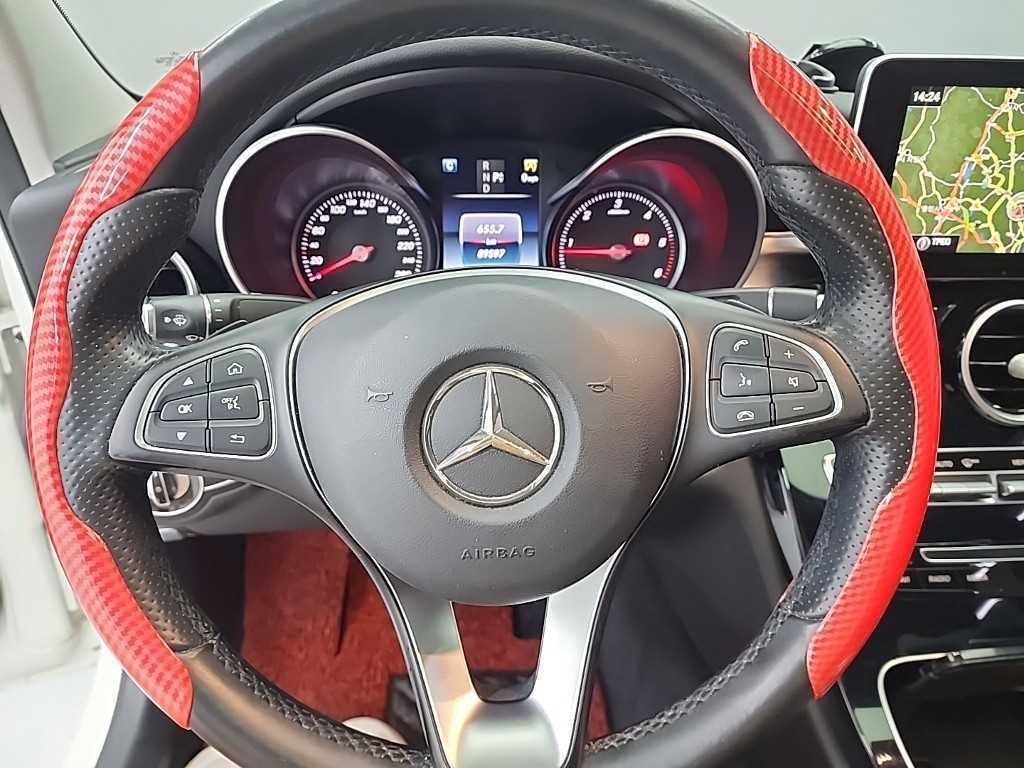 Mercedes Benz C Class - Vista 10