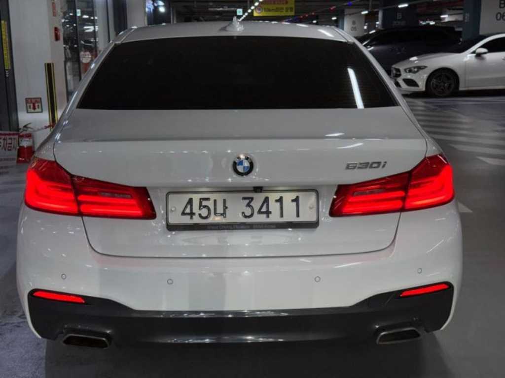 BMW 5 Series - Vista 5