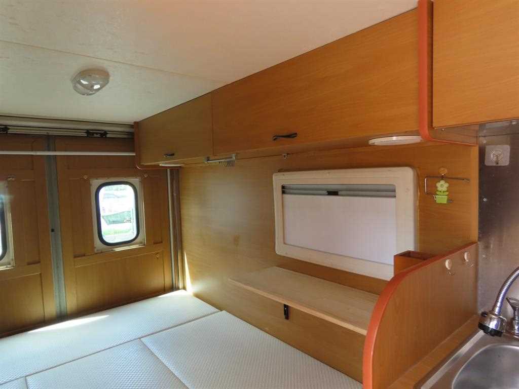 Small Truck (Wan)Camping car - Vista 9