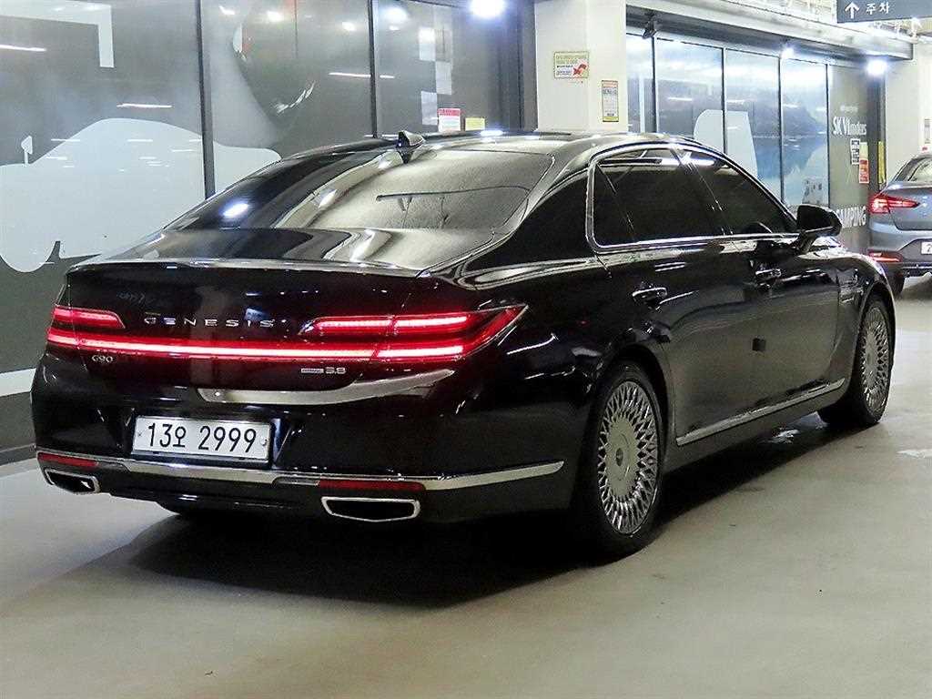 Genesis G90 - Vista 4