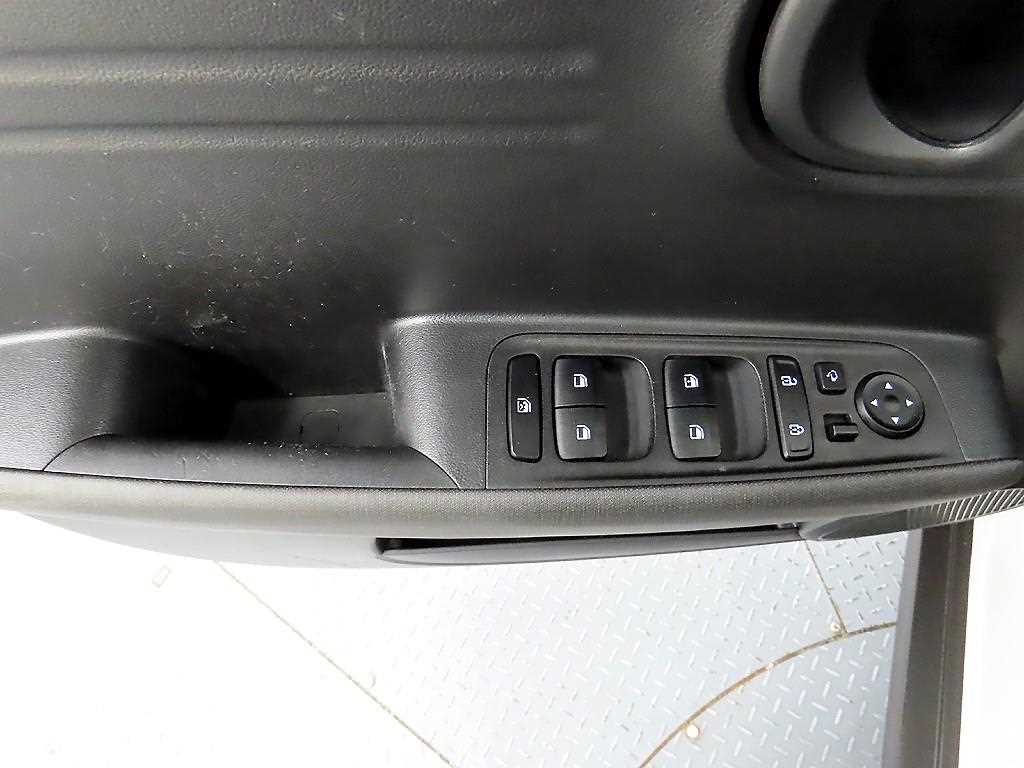 HYUNDAI Casper - Vista 11