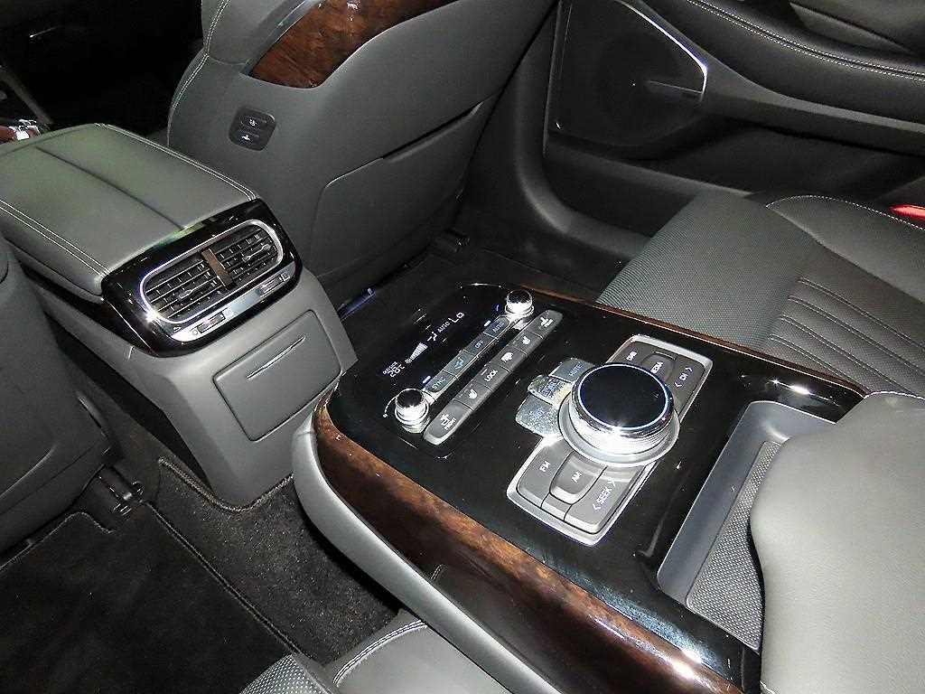 Genesis G90 2019 Negro - Importación desde Corea - HF Imports Iquique - Foto 15