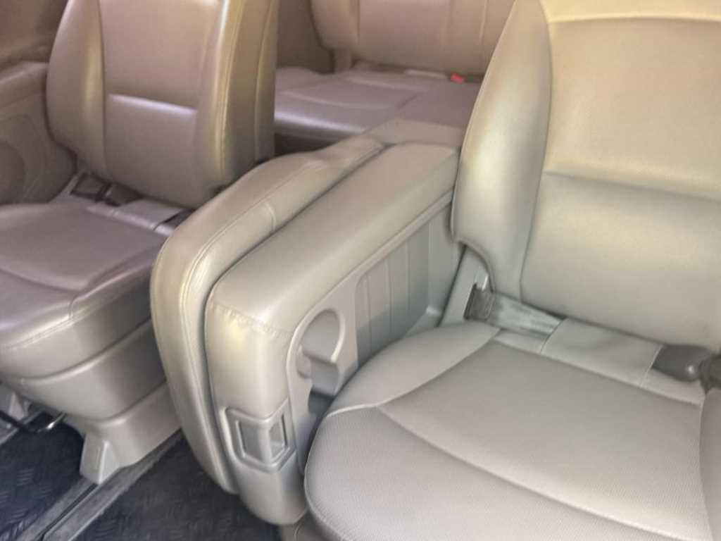 HYUNDAI Starex - Vista 11
