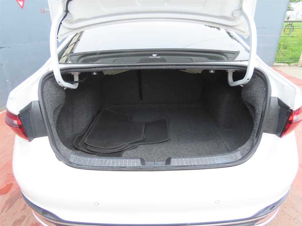 Volkswagen Jetta - Vista 5
