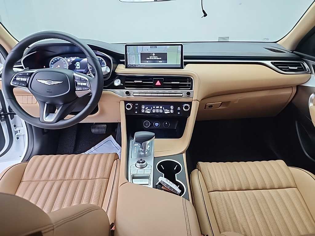 Genesis G70 - Vista 7