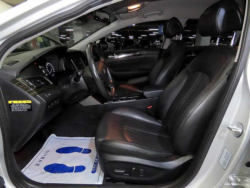 HYUNDAI Sonata - Vista 6