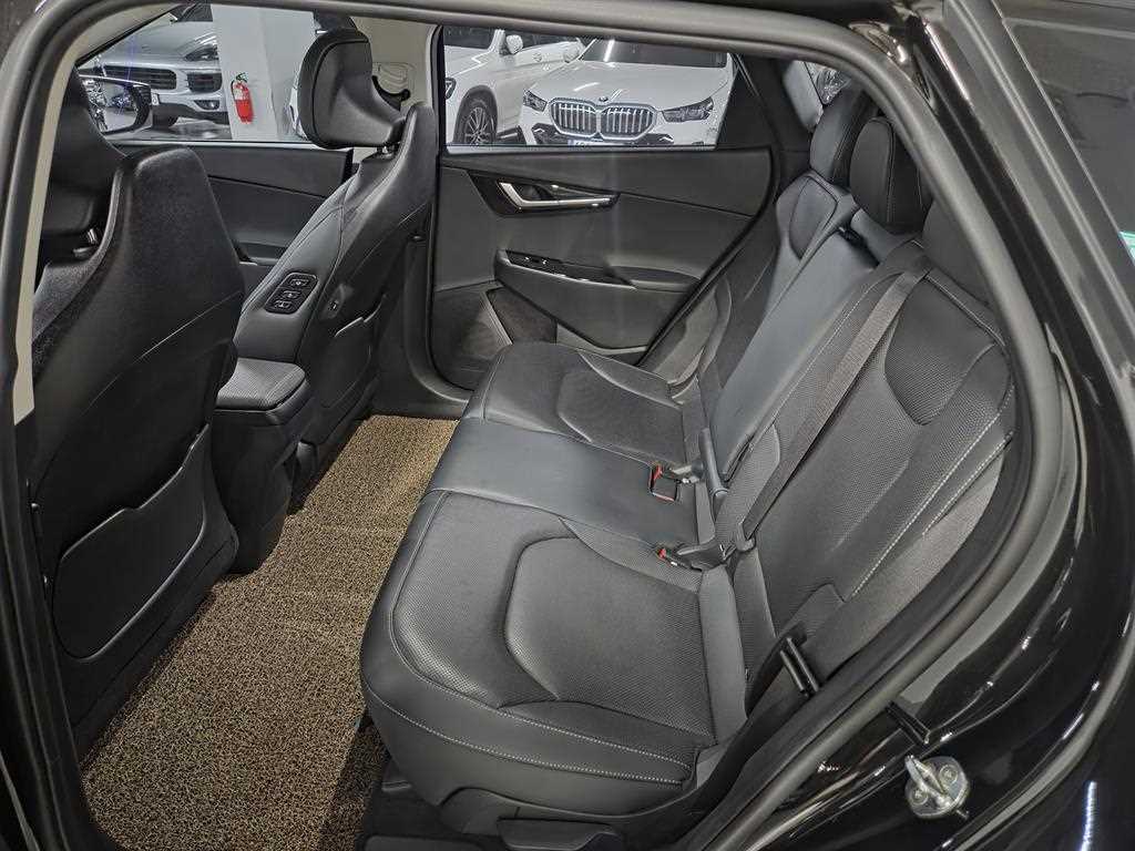 KIA EV6 - Vista 8