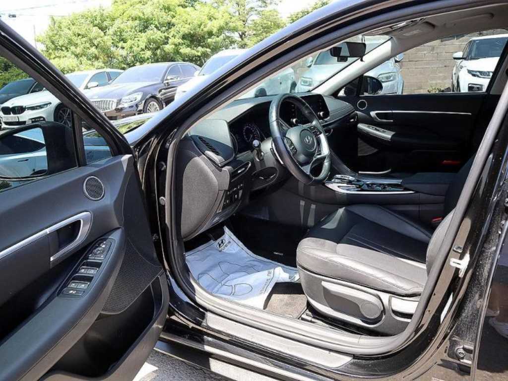 HYUNDAI Sonata - Vista 6
