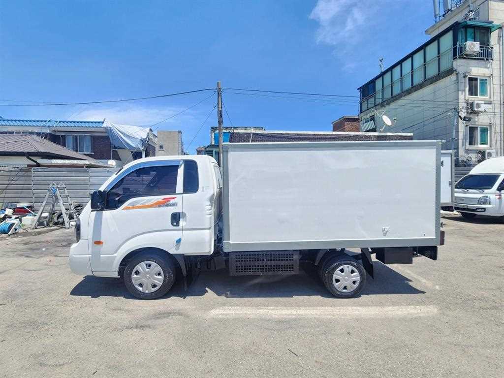 Small Truck Freezer Box(Low Deck) - Vista 8