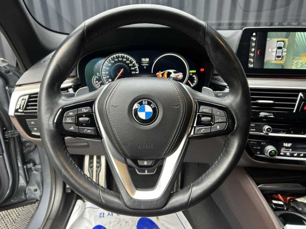 BMW 5 Series - Vista 8