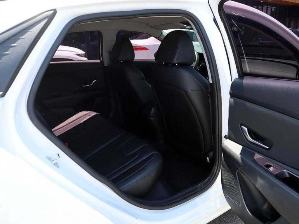 HYUNDAI Avante 2021 Blanco - Importación desde Corea - HF Imports Iquique - Foto 17
