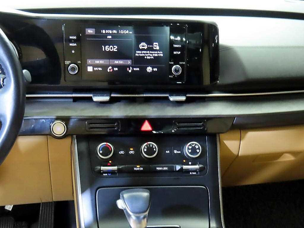 KIA Carnival - Vista 11