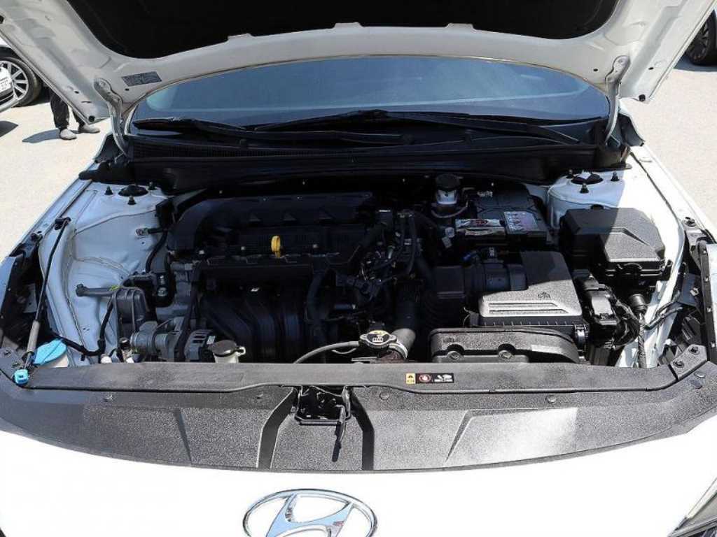 HYUNDAI Avante 2021 Blanco - Importación desde Corea - HF Imports Iquique - Foto 16