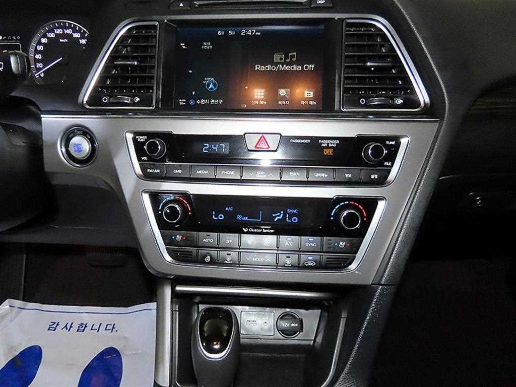 HYUNDAI Sonata - Vista 11