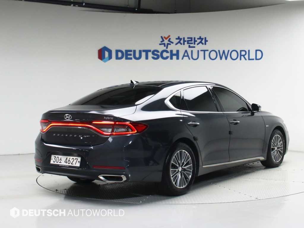 HYUNDAI Grandeur - Vista 2