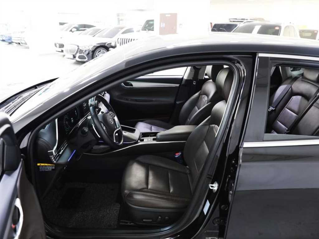 HYUNDAI Grandeur - Vista 9