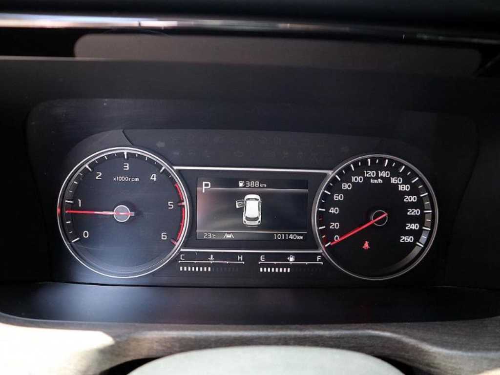 KIA Sorento - Vista 9