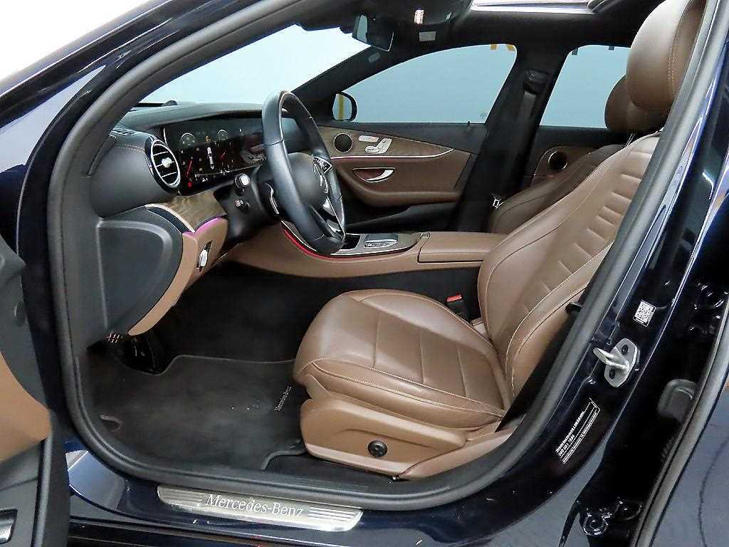Mercedes Benz E class - Vista 5