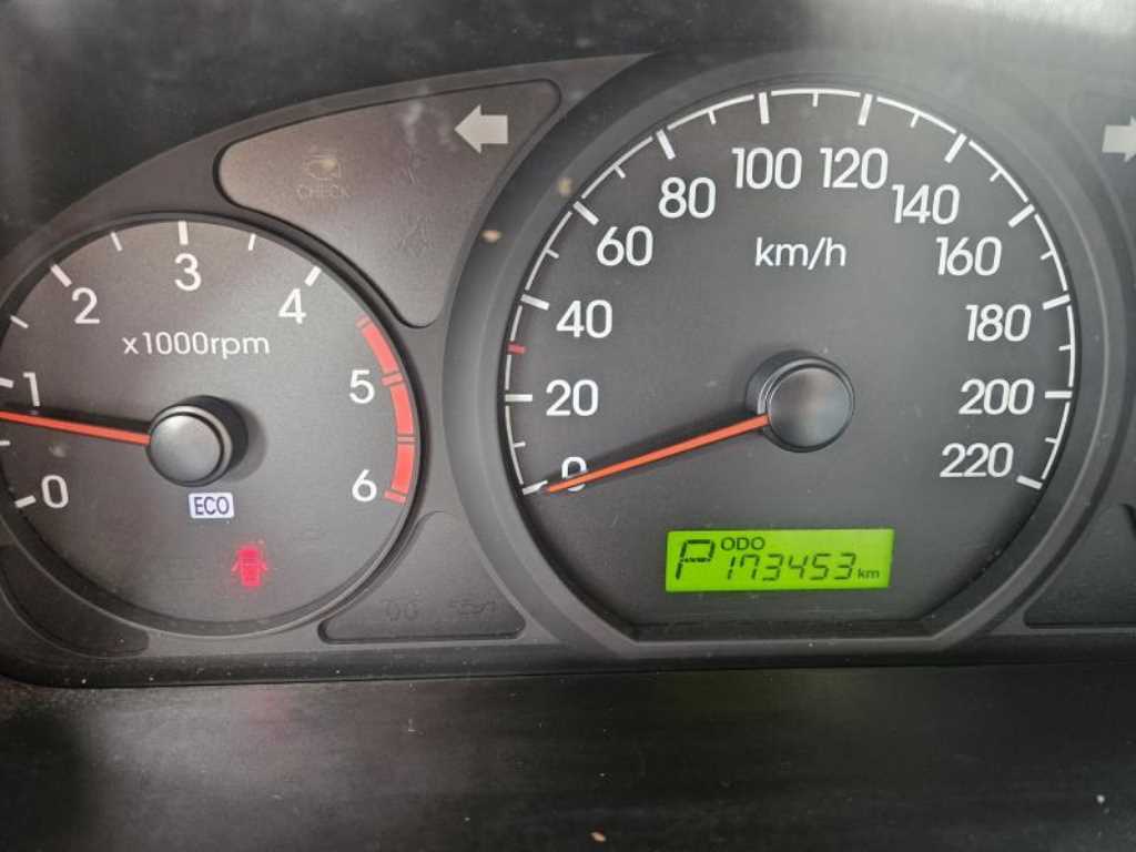 HYUNDAI Starex - Vista 10