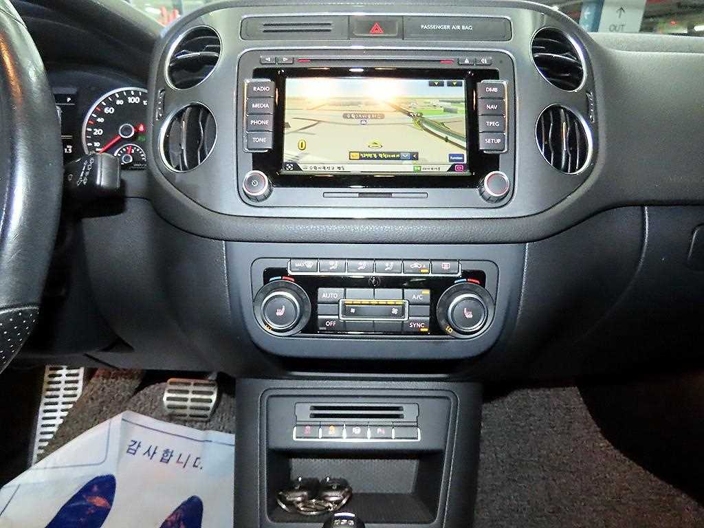 Volkswagen Tiguan - Vista 11