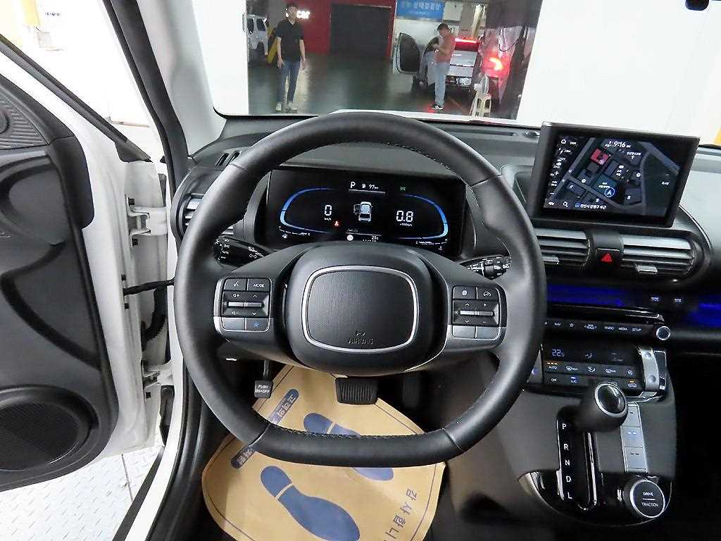 HYUNDAI Casper - Vista 9