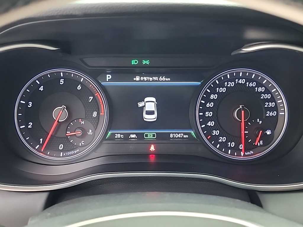 Genesis G70 - Vista 6