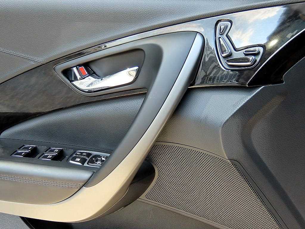 HYUNDAI Grandeur - Vista 11
