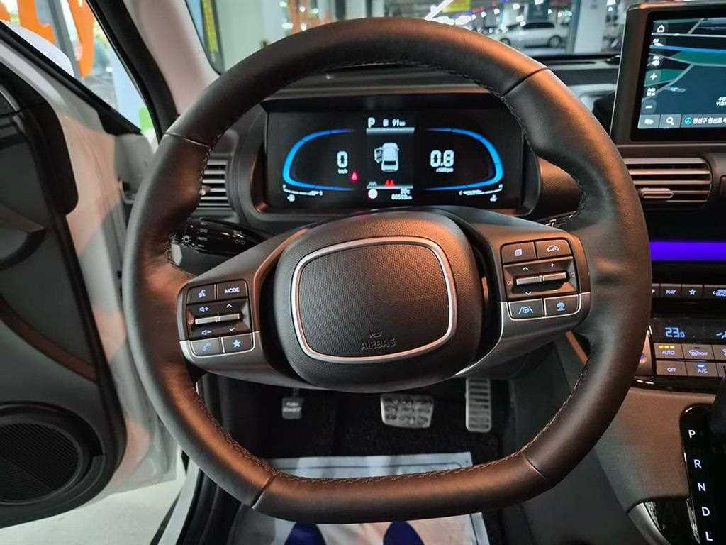 HYUNDAI Casper - Vista 8