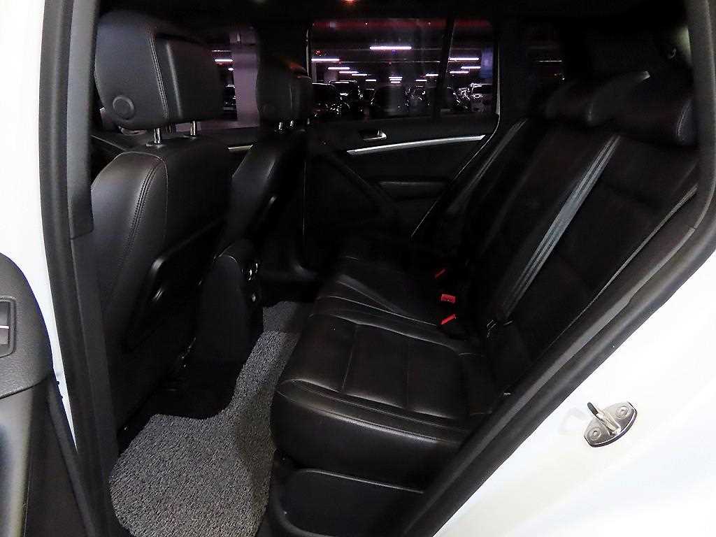 Volkswagen Tiguan - Vista 7