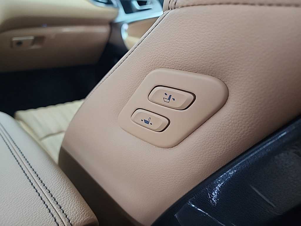Genesis G70 2025 Blanco - Importación desde Corea - HF Imports Iquique - Foto 14